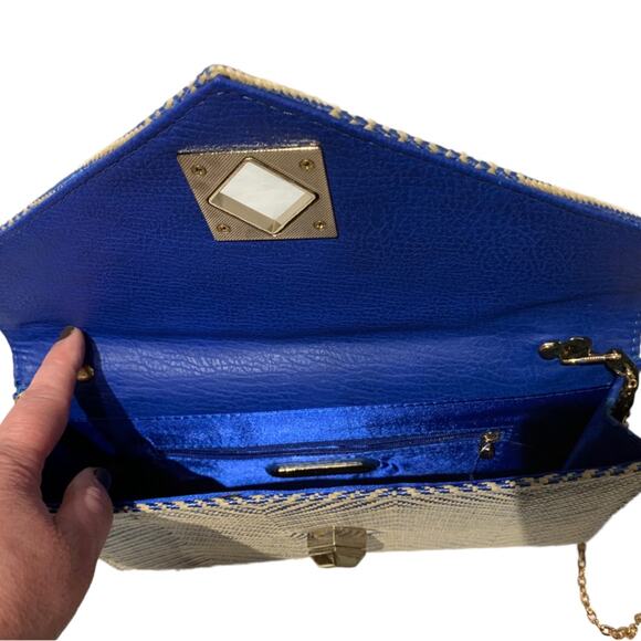Urban Expression Blue/cream herringbone Clutch with gold chain strap vegan, NWT - Picture 4 of 12